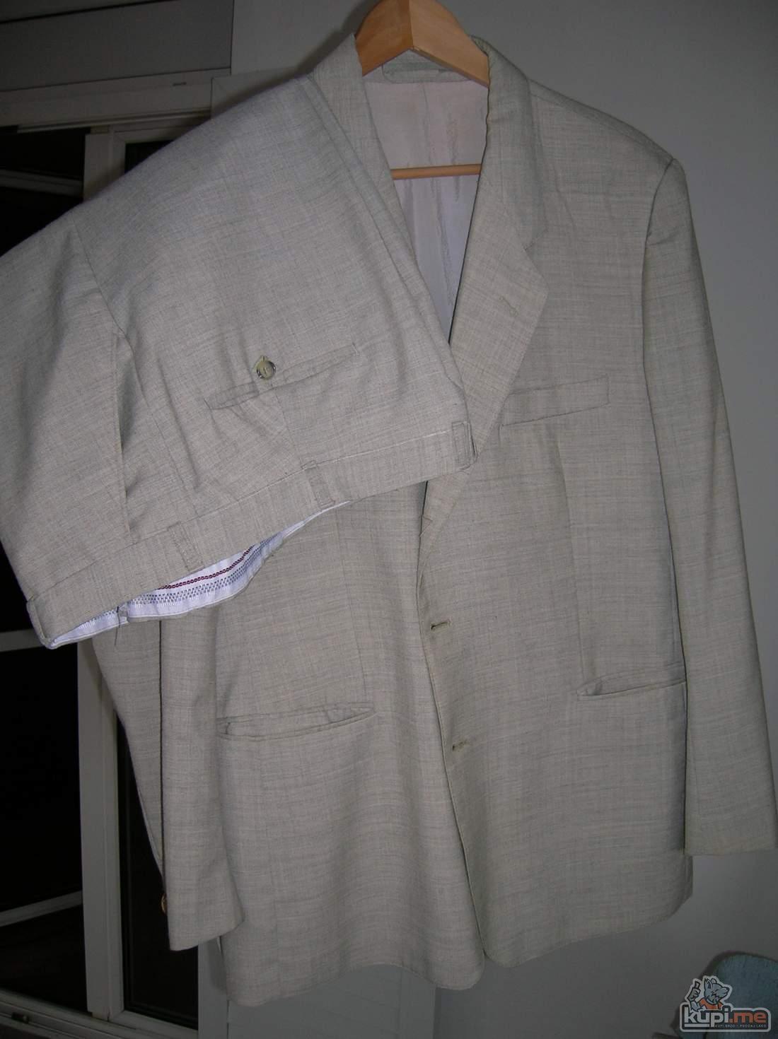 TOTALNA RASPRODAJA MUŠKE POLOVNE I OČUVANE ODJEĆE!