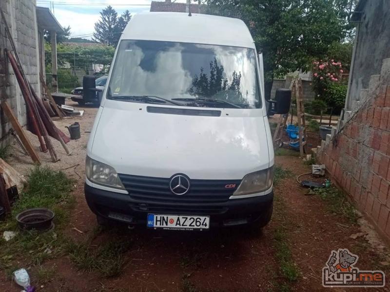 Prodajem Sprinter 2.1 CDI