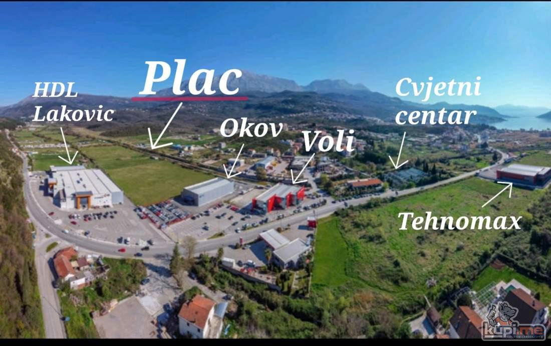 Plac u Igalu, Crna Gora