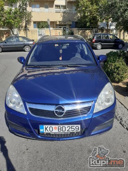 Opel vektra 2200 benzinac 2005g