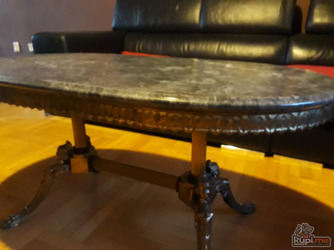 klub sto za dnevnu sobu