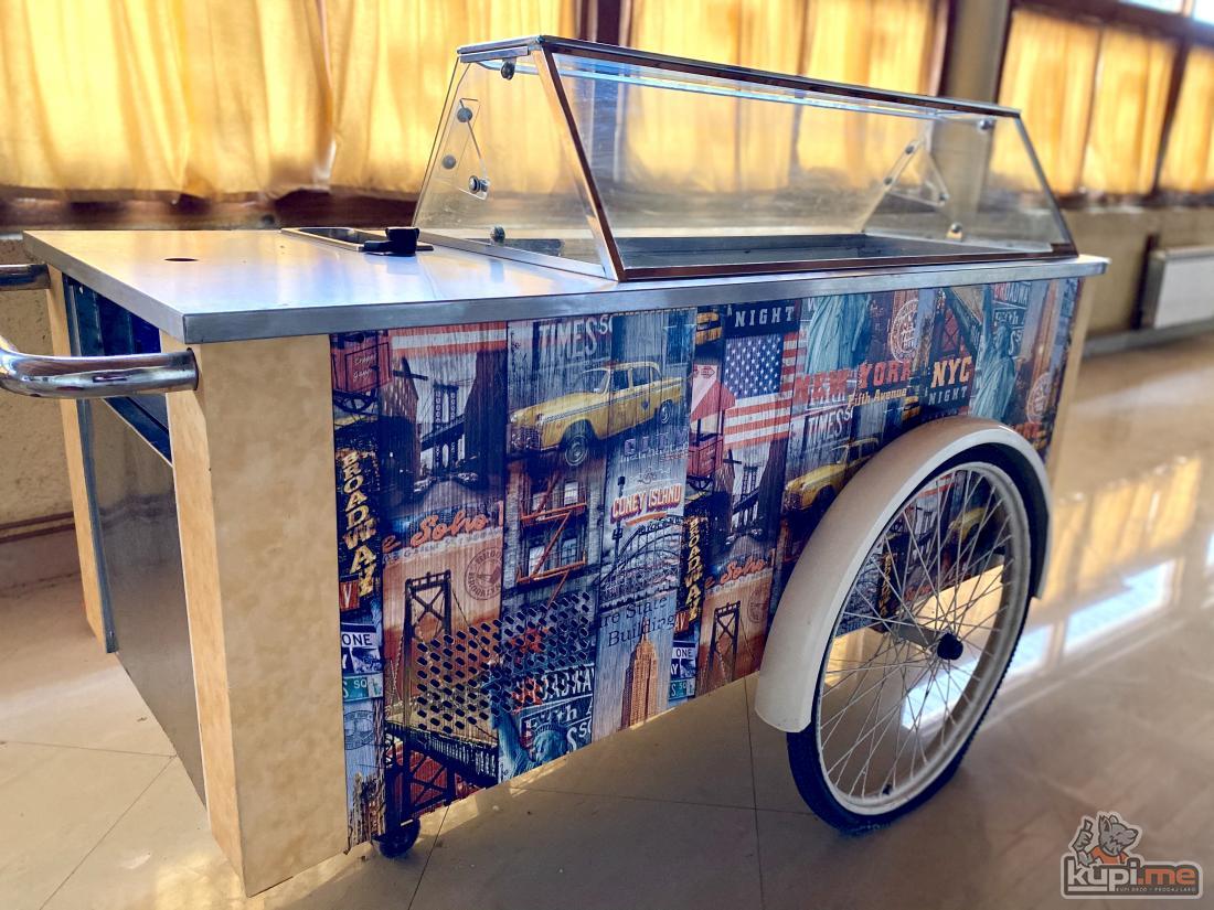 RETRO VITRINA ZA SLADOLED 